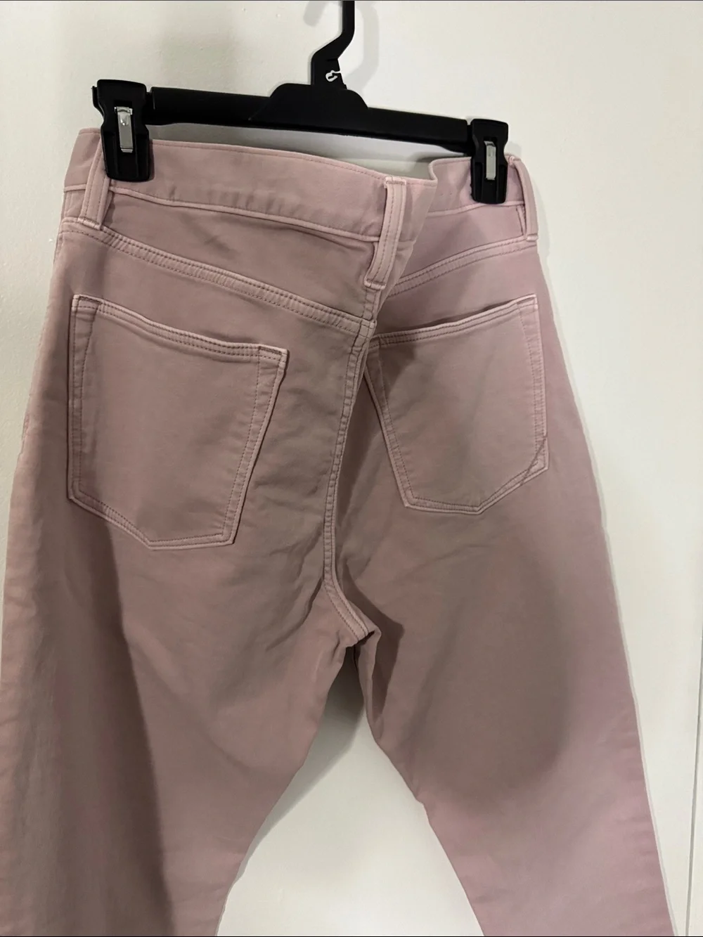 Banana Republic Men’s 32x30 Slim Fit Traveler Pant in Dusty Pink